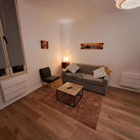 Le Saint Jean , Centre Historique, Wifi, Tout Equipe, Ideal Famille, Business, Ou Simple Escapade Niort Kültér fotó