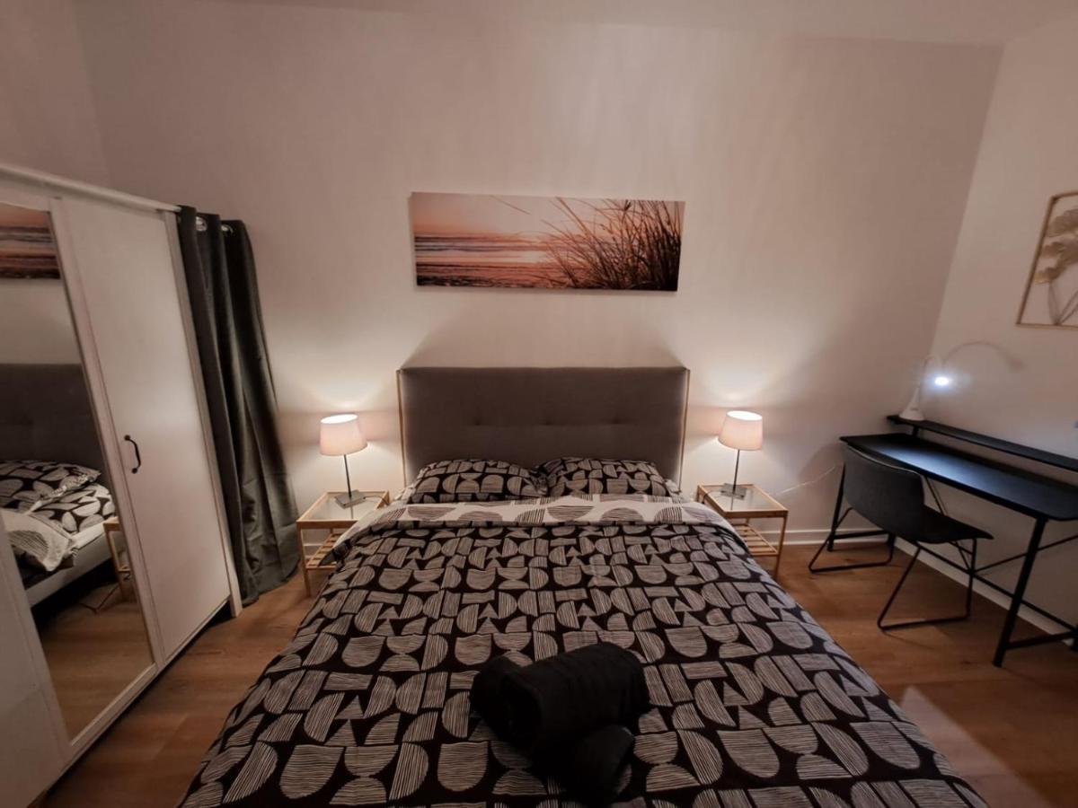 Le Saint Jean , Centre Historique, Wifi, Tout Equipe, Ideal Famille, Business, Ou Simple Escapade Niort Kültér fotó